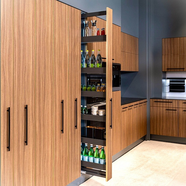 КОМПЛЕКТ ЧВ, Диспенса 90° 150 мм, H 1900-2300, Арена ПЬЮР 6 полок, цвет АНТРАЦИТ Kessebohmer | официальный магазин